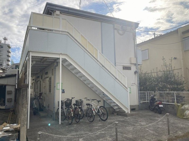 フラッツ・マーサ