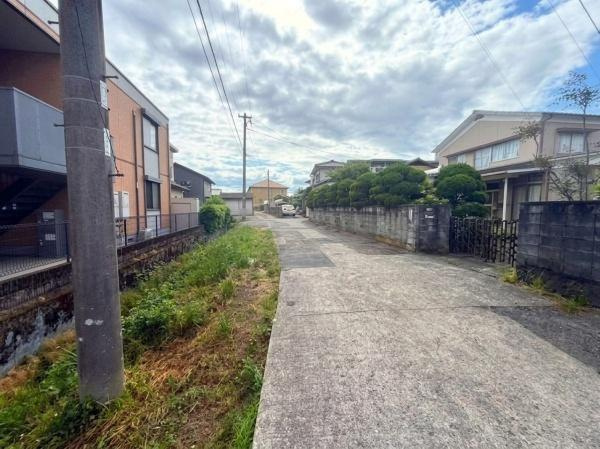 古国府第3-1号棟の前面道路含む現地写真|前面道路含む現地（2026年5月撮影）