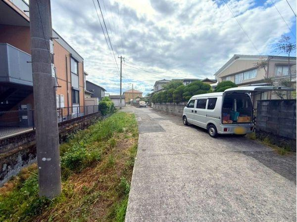古国府第3-1号棟の前面道路含む現地写真|前面道路含む現地（2026年5月撮影）