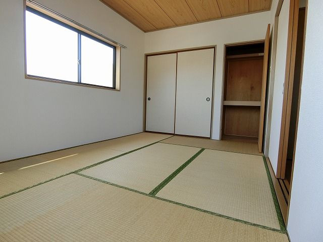 グルックアオバの和室