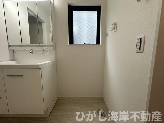 茅ヶ崎市柳島２丁目　新築戸建　全２棟のランドリースペース|洗濯機置場