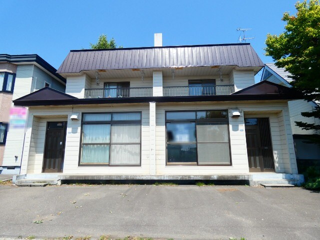 西１９条南２丁目４－７　テラスハウス