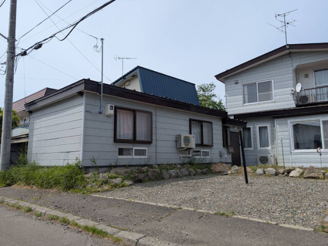 帯広市西二十条南２丁目のテラスハウス