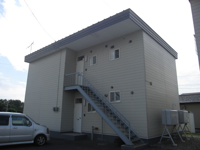 阿部貸家２戸２階建　東棟