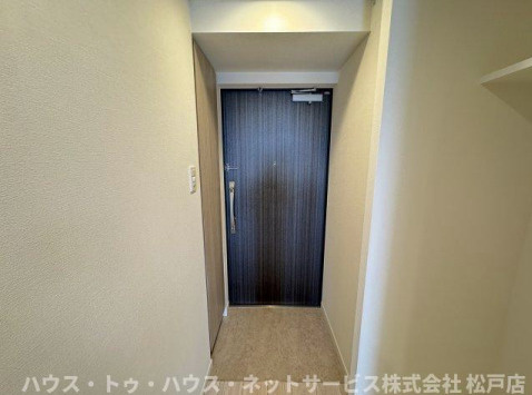 S-RESIDENCE松戸Iriseの玄関