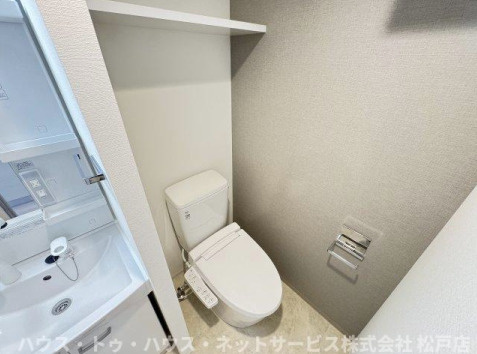 S-RESIDENCE松戸Iriseのトイレ
