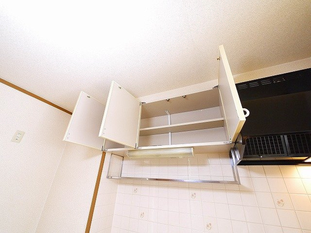 サンタローザの収納|小物を収納するのに便利です