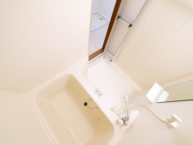 サンタローザの浴室|きれいなお風呂です