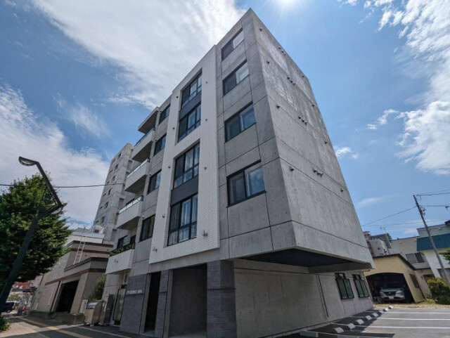 札幌市中央区南九条西１５丁目の賃貸マンション