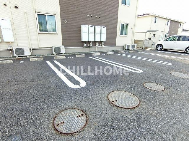 アズールⅠの駐車場|当社、チルホームのHPもご覧ください(^^)/物件情報多数♪