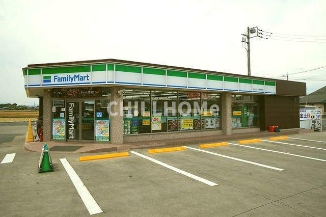 アズールⅠの周辺|ファミリーマートまで220m
当社、チルホームのHPもご覧ください(^^)/物件情報多数♪