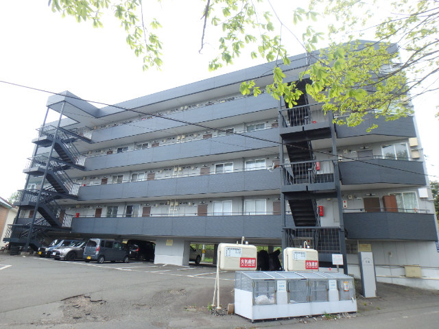 プレミアムバリューバンク美園