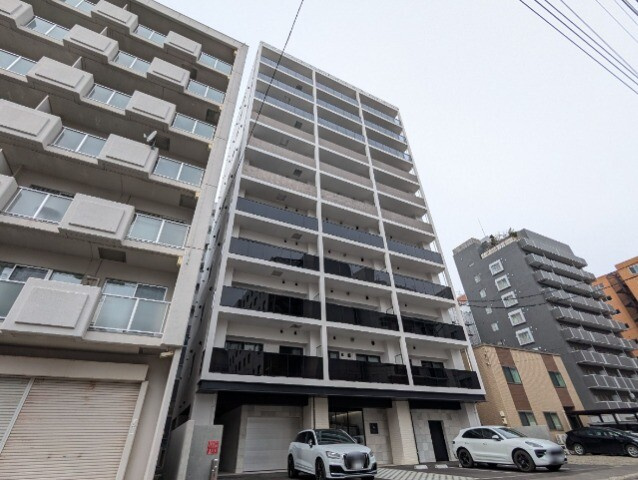札幌市中央区大通西１５丁目の賃貸マンション
