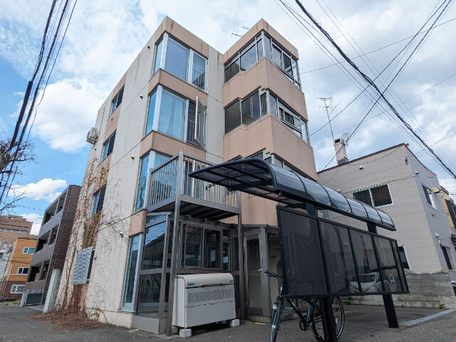 札幌市中央区南五条西１６丁目の賃貸マンション
