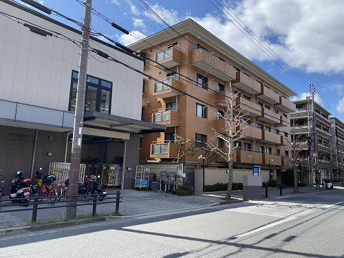 岡崎ガーデンズの外観