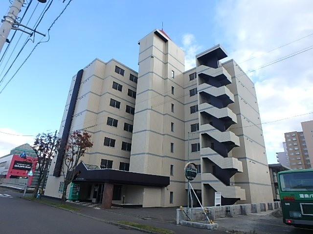 センチュリーパレス表町