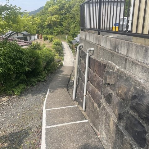 大黒町　一戸建の前面道路含む現地写真
