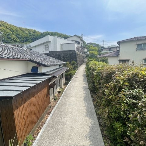 大黒町　一戸建の前面道路含む現地写真