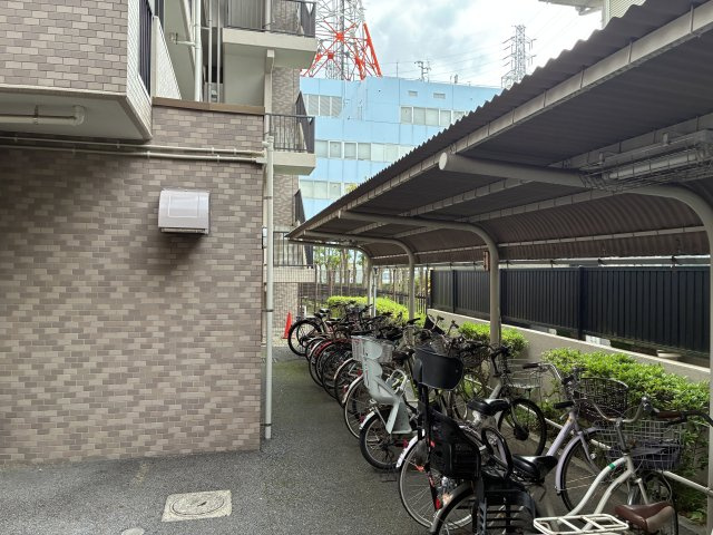 ライオンズマンション亀有第6の駐輪場
