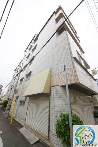 西岡ビルの外観