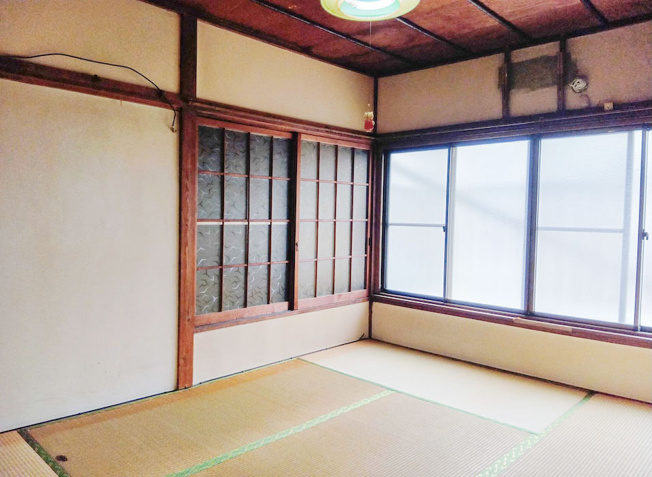 【和室】 | 志木市本町2丁目　中古一戸建住宅　(丸井志木店) | 【和室6.0帖】
広々とした和室は和みや趣のある和空間。
