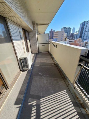 【バルコニー】 | コスモ川口栄町 | 広々としたバルコニーです