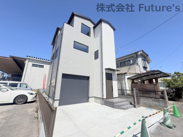 三郷市新和1丁目　新築戸建の外観|2026年6月築のデザイナーズ新築戸建