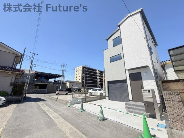 三郷市新和1丁目　新築戸建の前面道路含む現地写真|前面道路含む現地写真です。