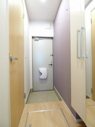 コモド　ガーデンの玄関