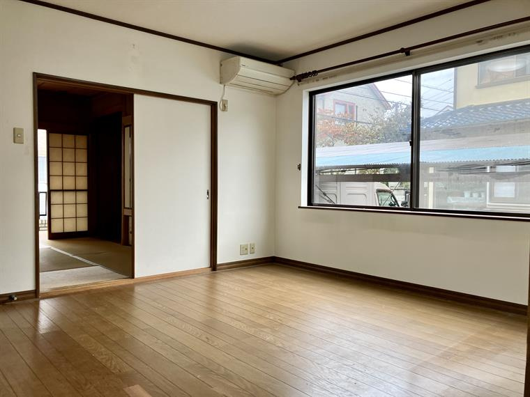 東菅野戸建の内装