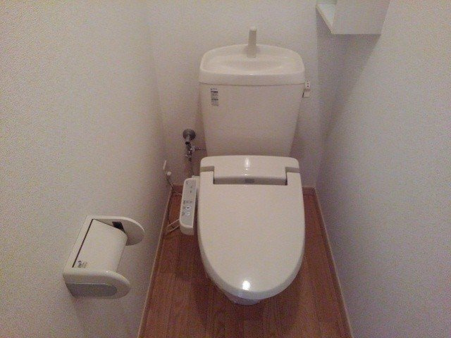 清潔感のあるトイレです