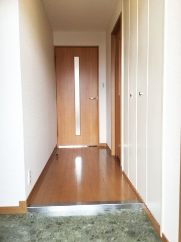 大阪市中央区安土町３丁目の賃貸マンションの玄関