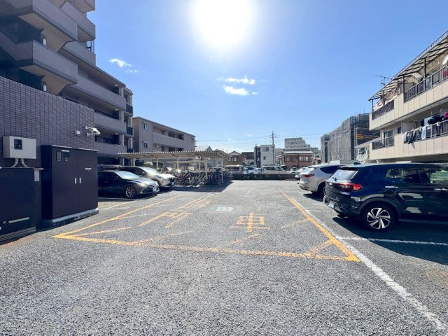 コスモ戸田公園ピアセーレの駐車場|駐車場