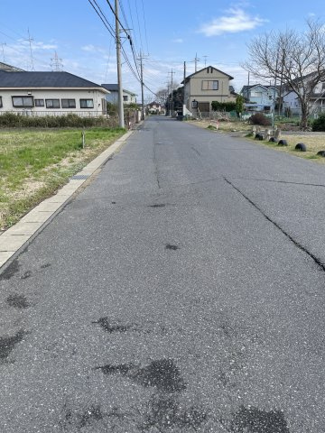 南横川住宅用地売地の前面道路含む現地写真