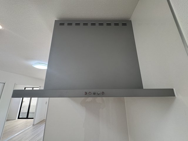 うるま市江洲（全10棟）I号棟のキッチン|I号棟　お手入れしやすい換気扇♪