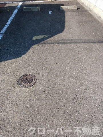 ベルメゾン花町の駐車場