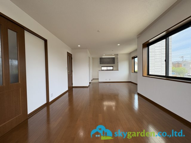 茅ヶ崎市香川3丁目　中古戸建の居間・リビング