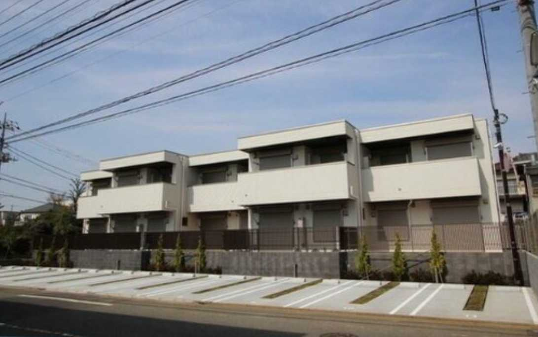 アドラブール深沢　角部屋　追焚　バス停至近の外観