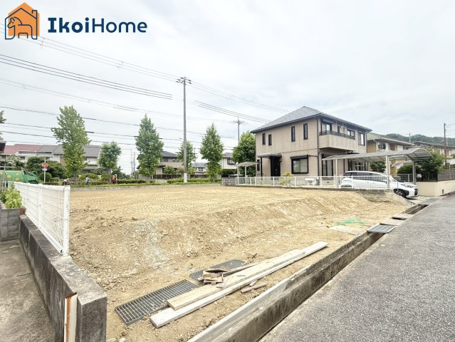 神戸市西区春日台2丁目　2期　全2区画　1号地の前面道路含む現地写真|物件・当店の最寄駅まで無料送迎！最短10分で指定場所へお迎えに向かいます！まずはお問い合わせください