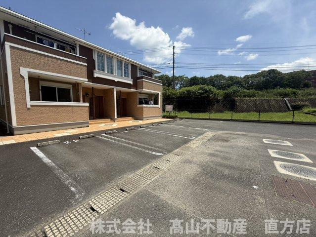 カーサ　フェリーチェ　Ⅱの駐車場