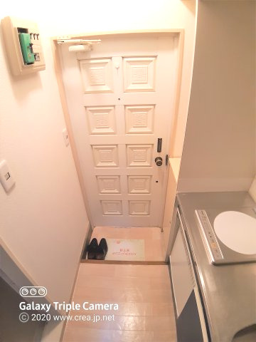 ローズハイツ朝霞の玄関