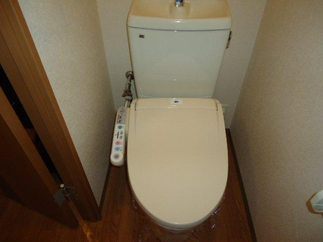 ジャルディニエールＣのトイレ|シャワー付トイレ