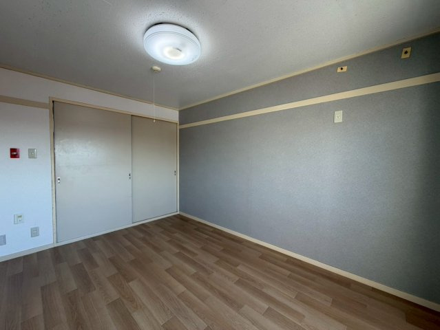 芦山グレイスマンションの内装