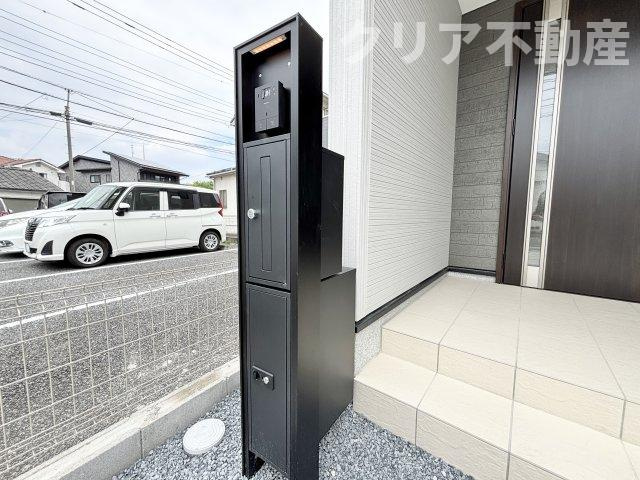 【玄関】 | 高崎市上和田町01期　小・中10分以内、3階建て
