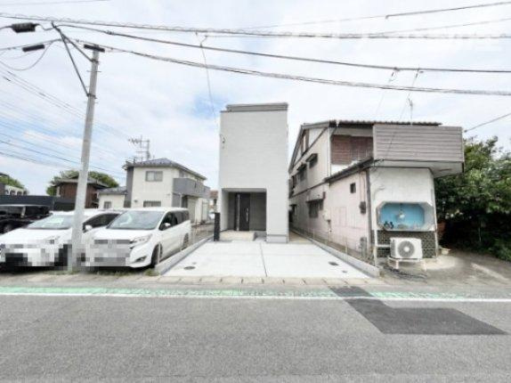 【前面道路含む現地写真】 | 高崎市上和田町01期　小・中10分以内、3階建て