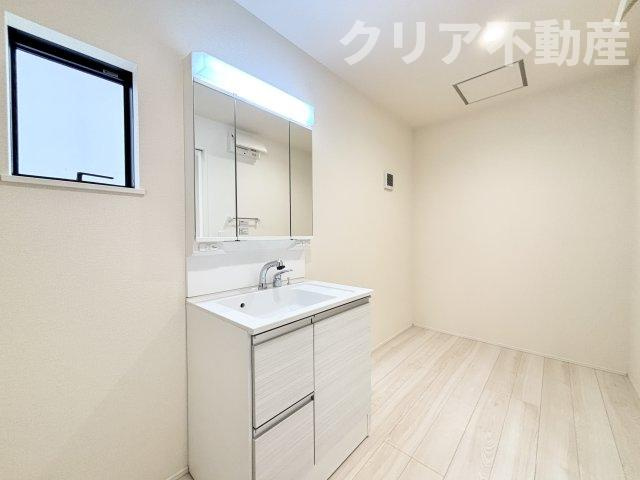 【独立洗面台】 | 高崎市上和田町01期　小・中10分以内、3階建て