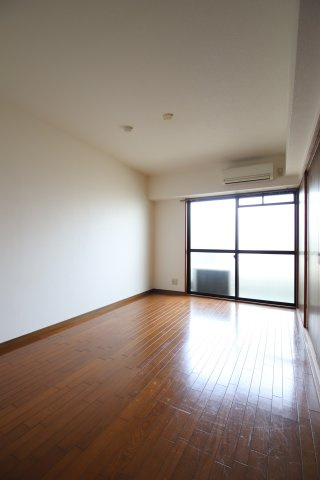 【洋室】 | ソファイン深井