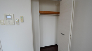 リオレスタ西宮の収納