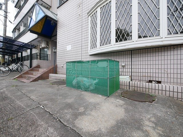 アートハウスならのその他共用部分|ゴミ捨て場です。