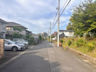 【前面道路含む現地写真】 | 市原市ちはら台南6丁目　京成千原線【ちはら台駅】 | ちはら台の街並！隣には公園もあります。